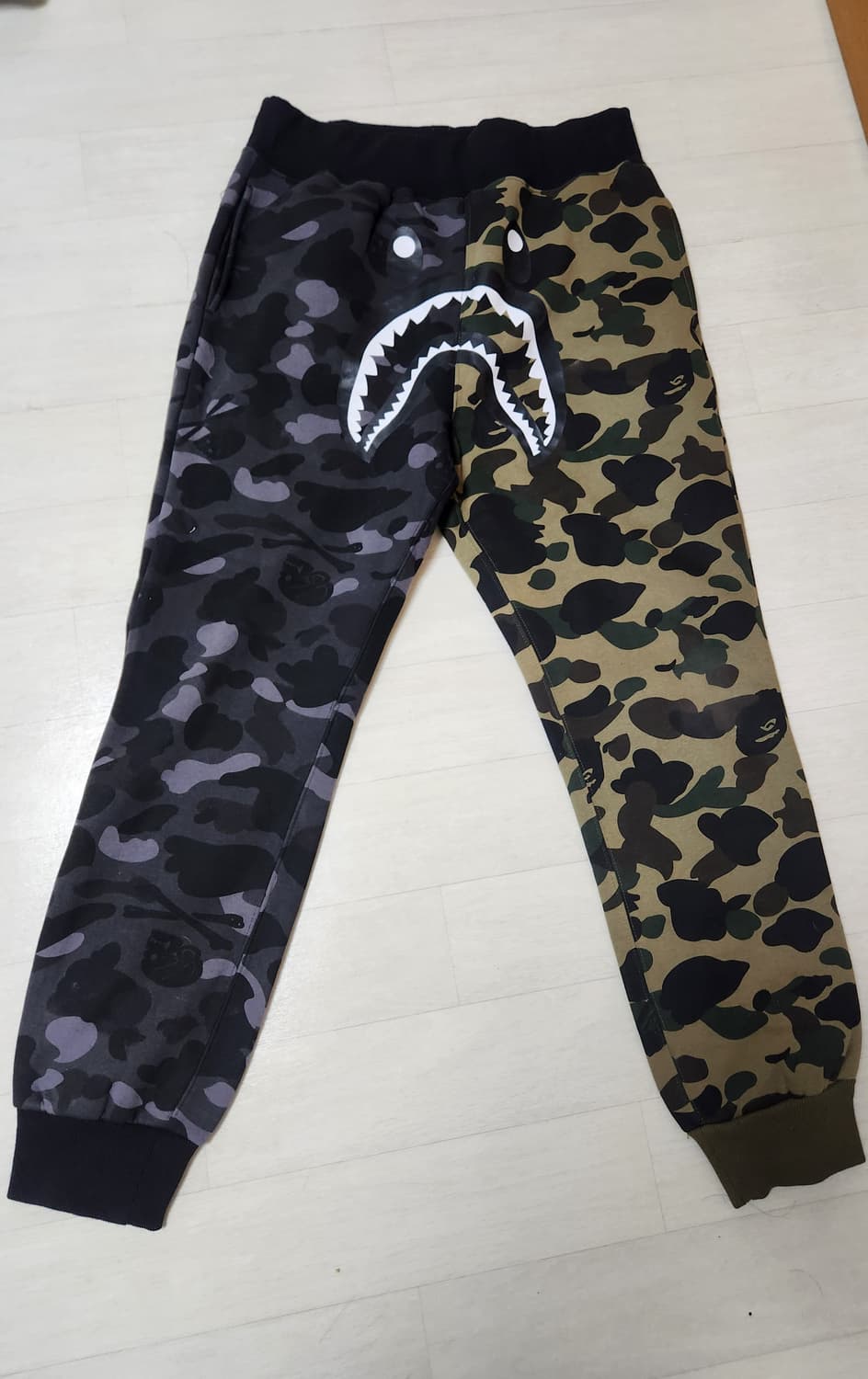 베이프×네이버후드 카모팬츠 상품이미지1