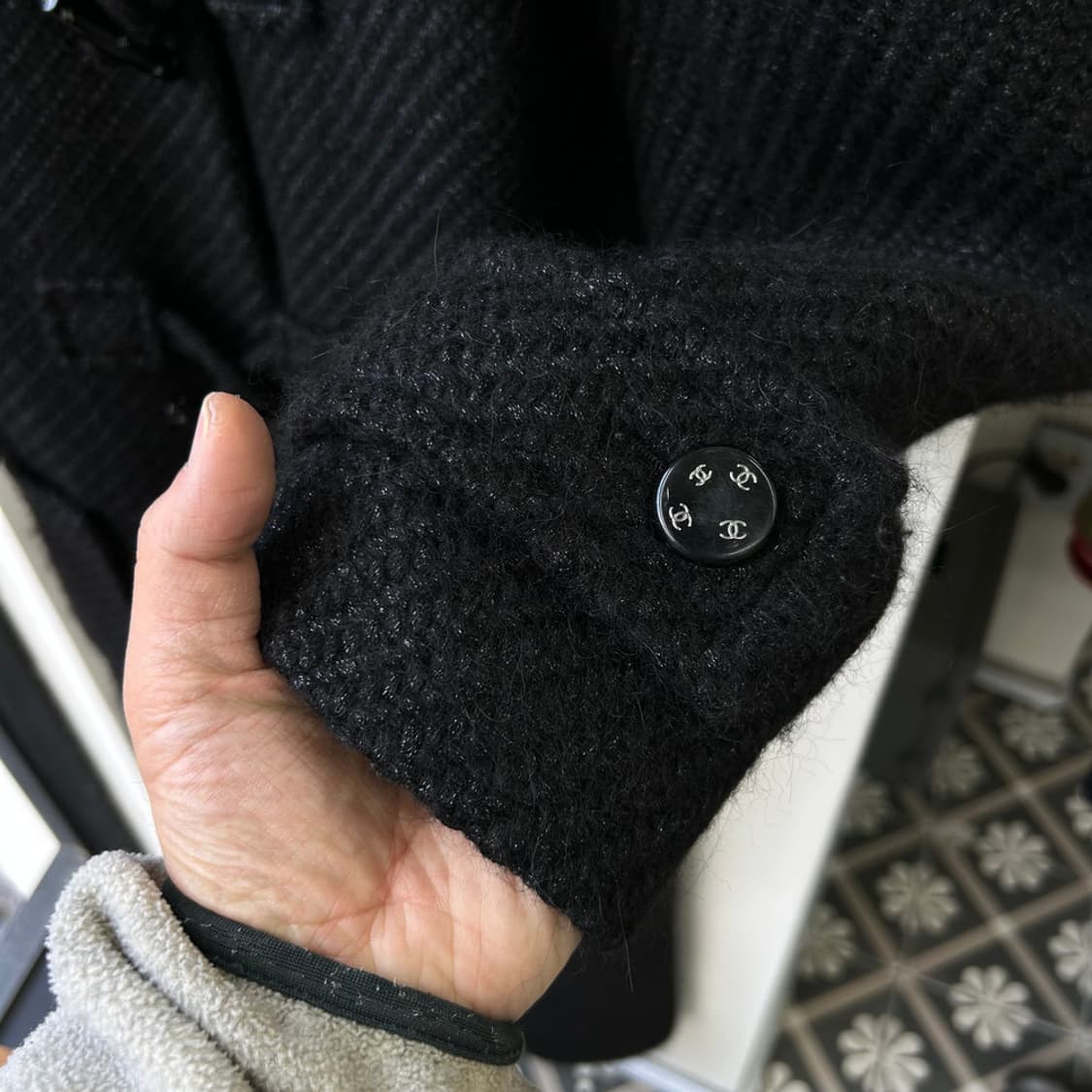 16274 - 21F/W 샤넬 알파카 울 블랙 후디드 더플 코트 상품이미지6