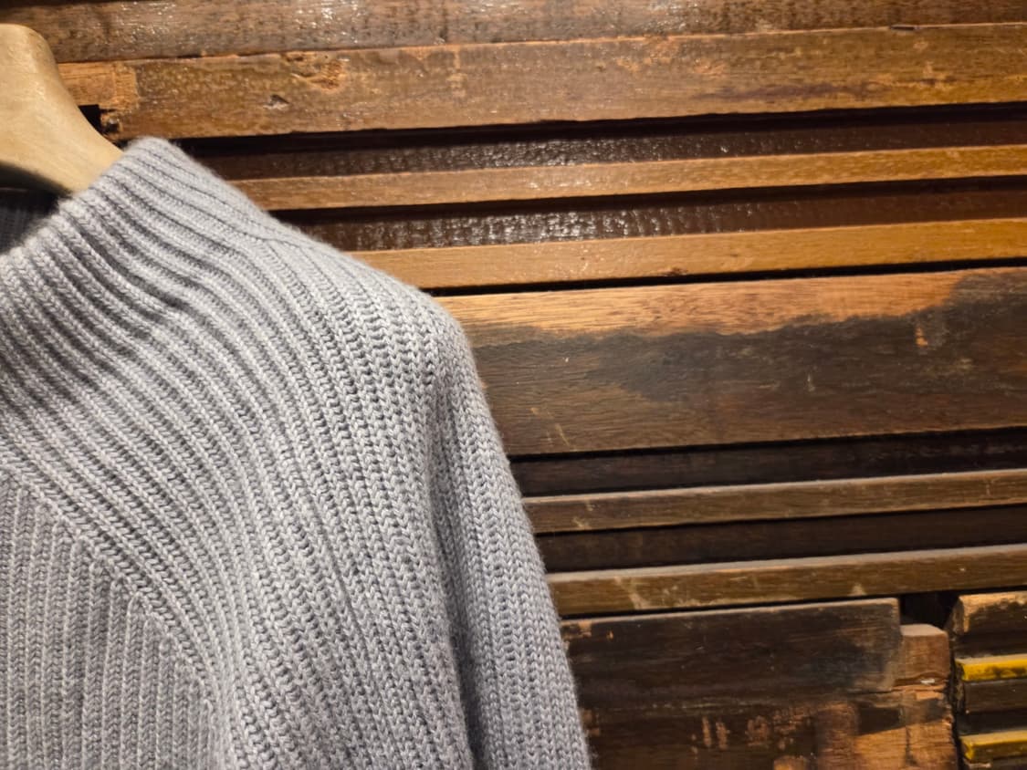 어나더오피스 모호크넥 니트 상품이미지4