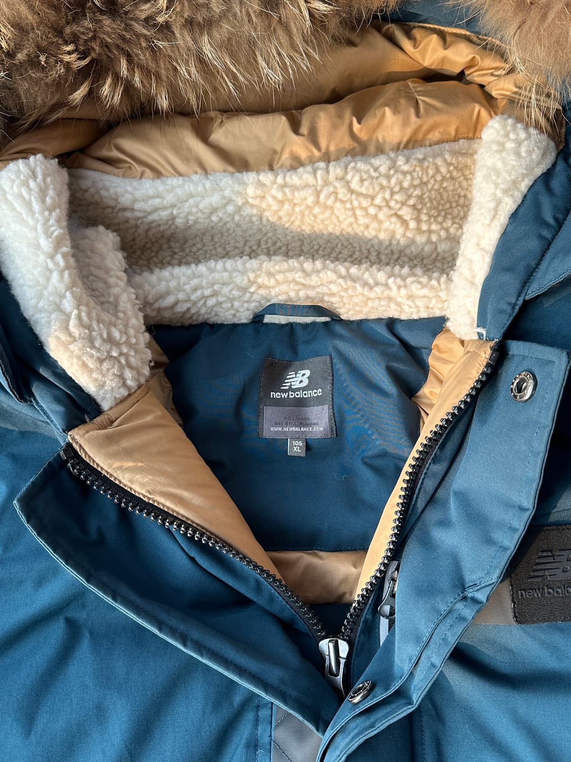 뉴발란스 카메라맨 덕다운 패딩 105 상품이미지4