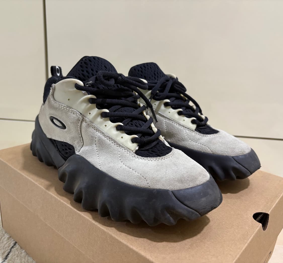 오클리 x 브레인데드 찹쏘우 아이보리 260 상품이미지1