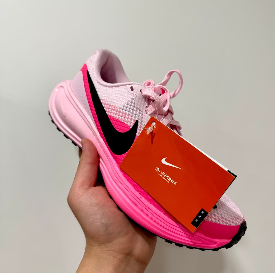 (235,240,275,280/새상품)나이키 레볼루션 8 하이퍼 핑크 폼 상품이미지3