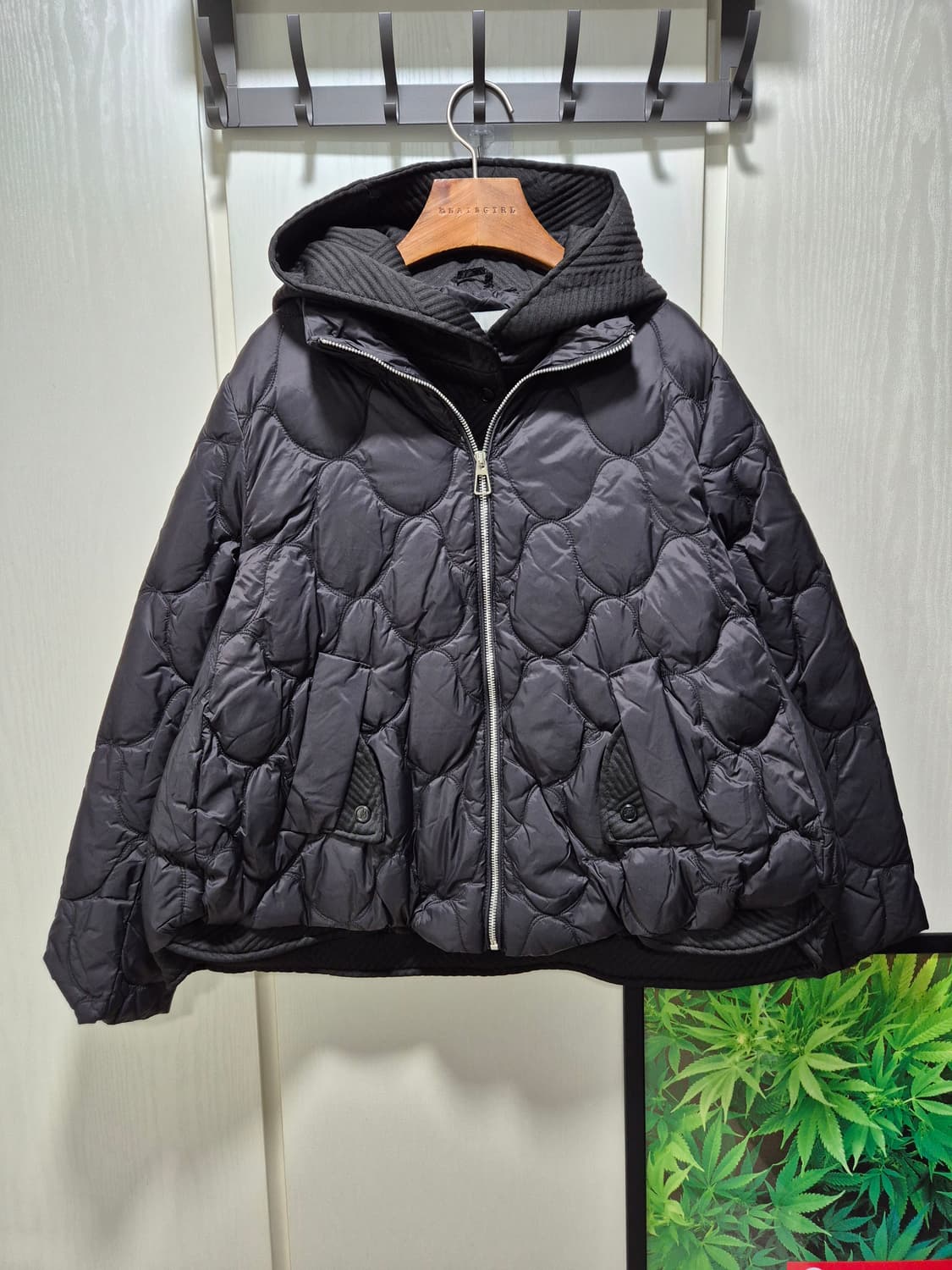 오리털100% 퀼팅 점퍼. 블랙 상품이미지1