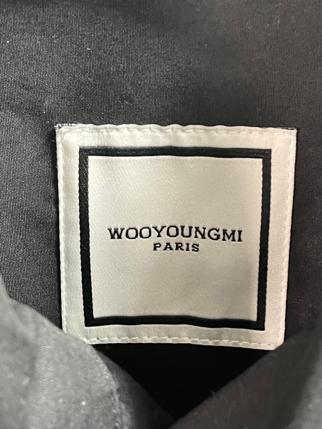 우영미 블랙 포켓 셔츠 (on.184)   상품이미지5