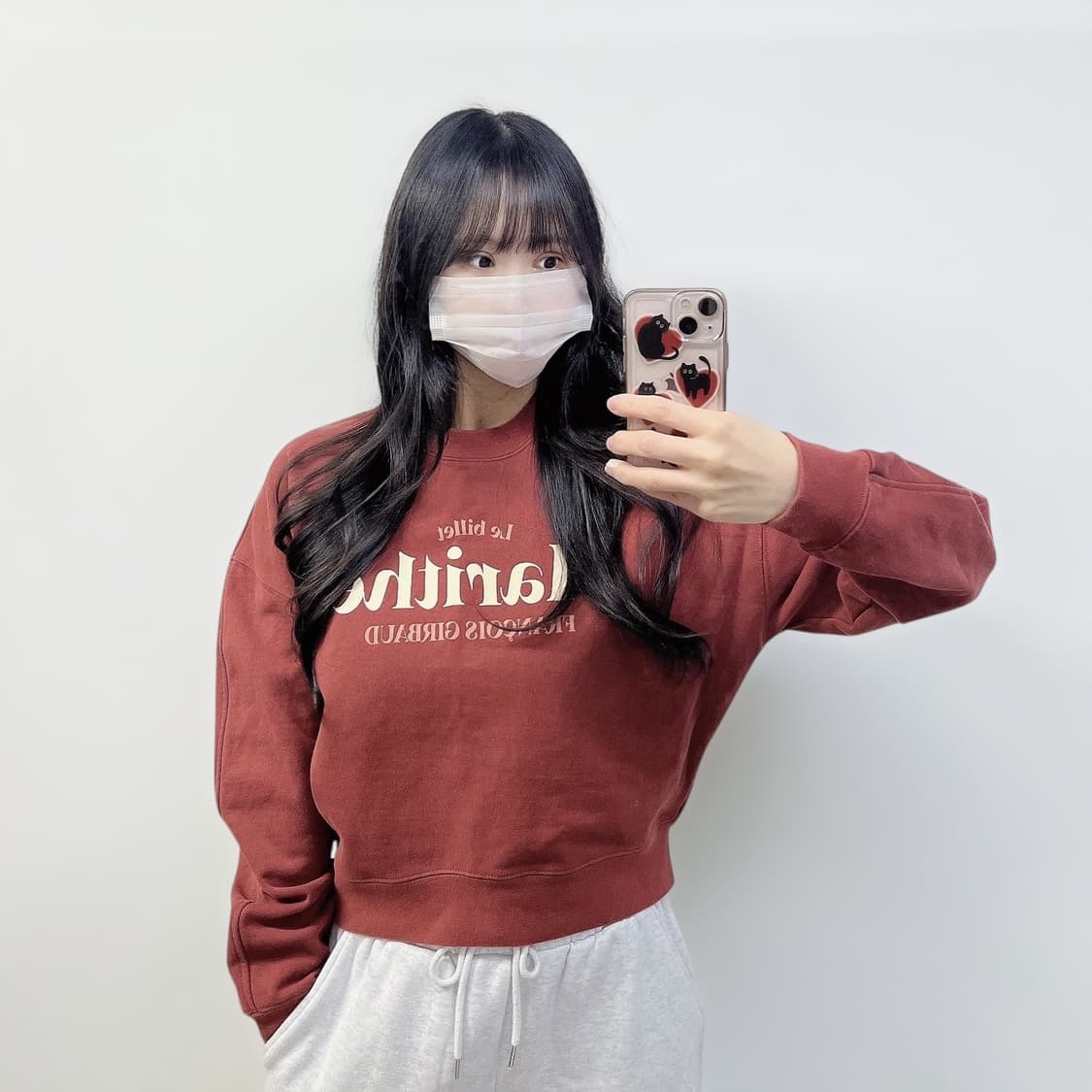 마리떼프랑소와저버 스펠 로고 크롭 맨투맨 상품이미지1