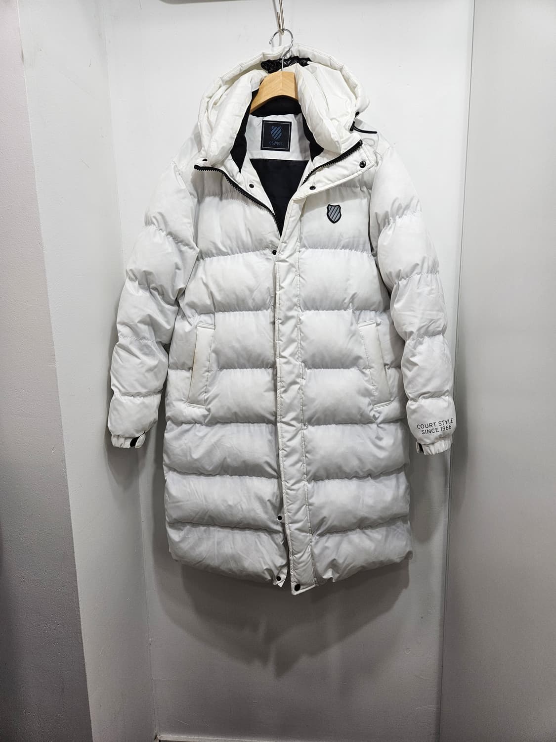 케이스위스(KSWISS) 폴리 롱패딩 화이트 100 상품이미지1