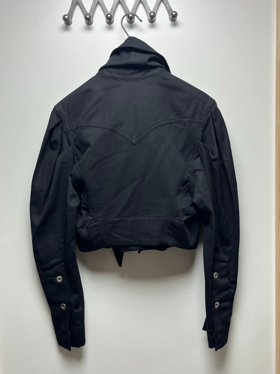 비비안 웨스트우드 크롭 머플러 자켓 상품이미지4