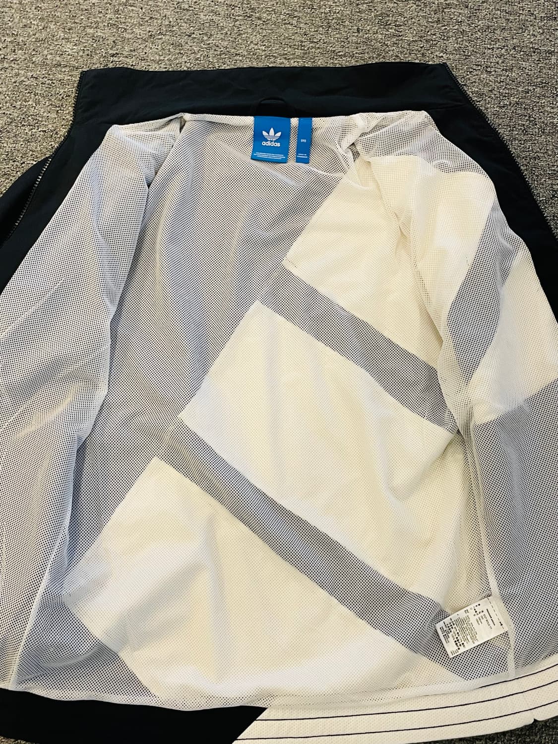 아디다스 EQT BOLD TT 져지 트랙탑 자켓(모델명: BK7209) 상품이미지3