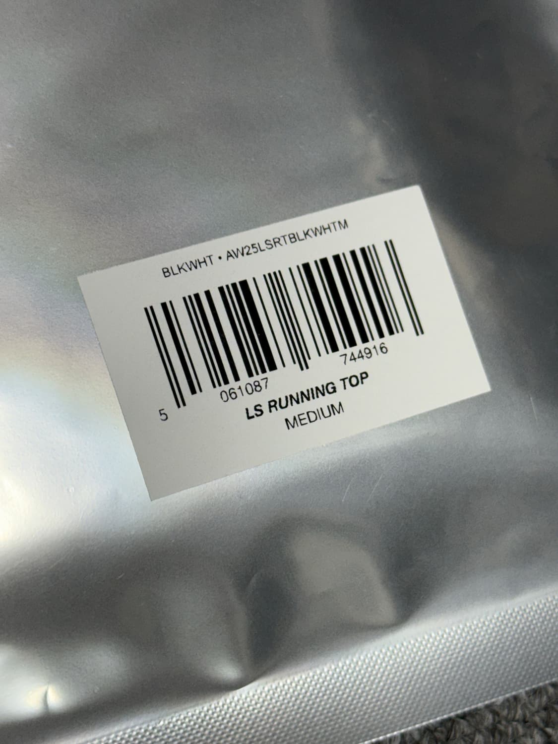 UVU 러닝 롱슬리브 판매합니다 상품이미지3