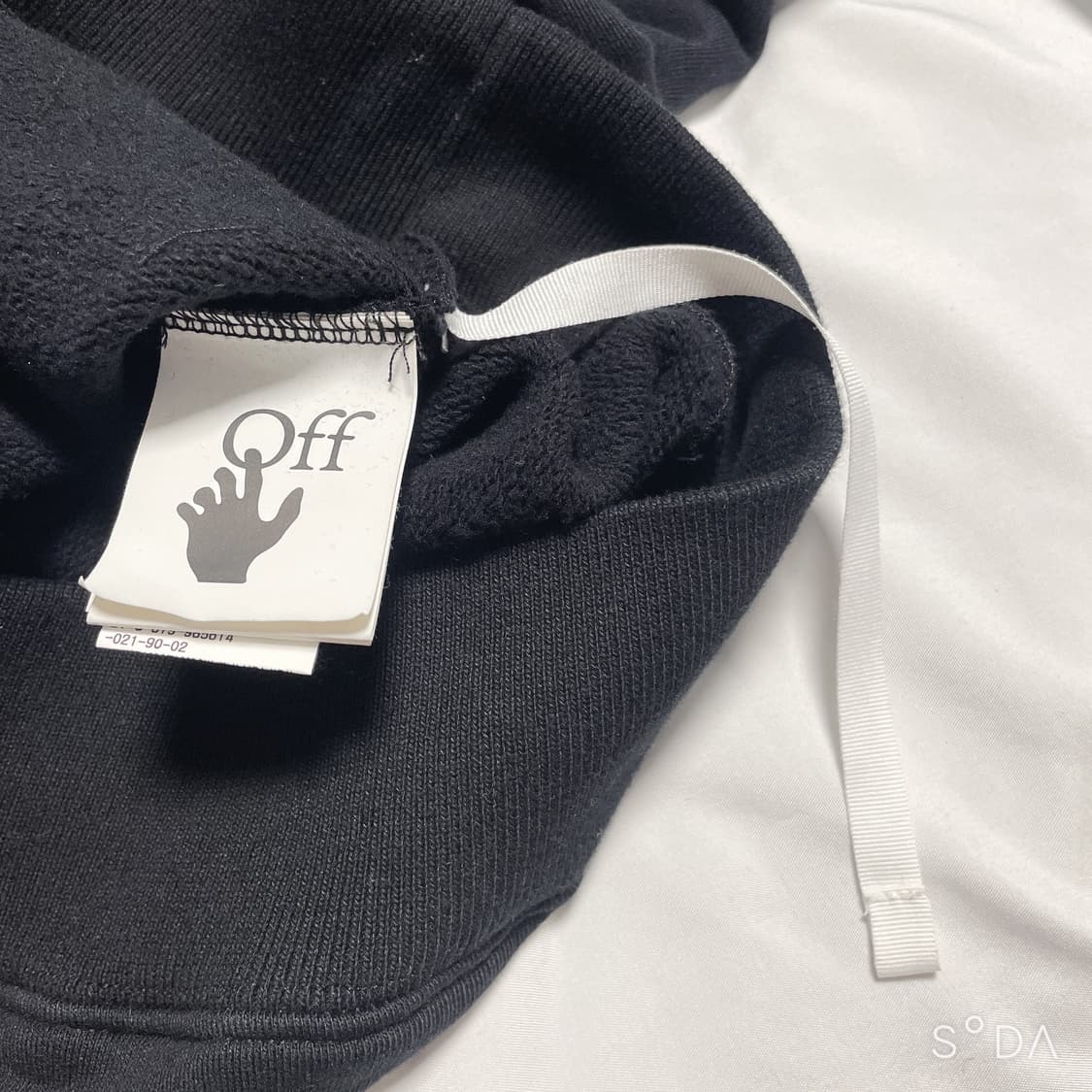 OFF-WHITE 오프화이트 블랙 명화 맨투맨 M 상품이미지6