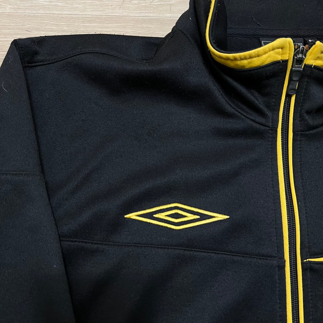 엄브로 로고 스탠드넥 져지 트랙탑 자켓 [블랙] M/95 상품이미지4