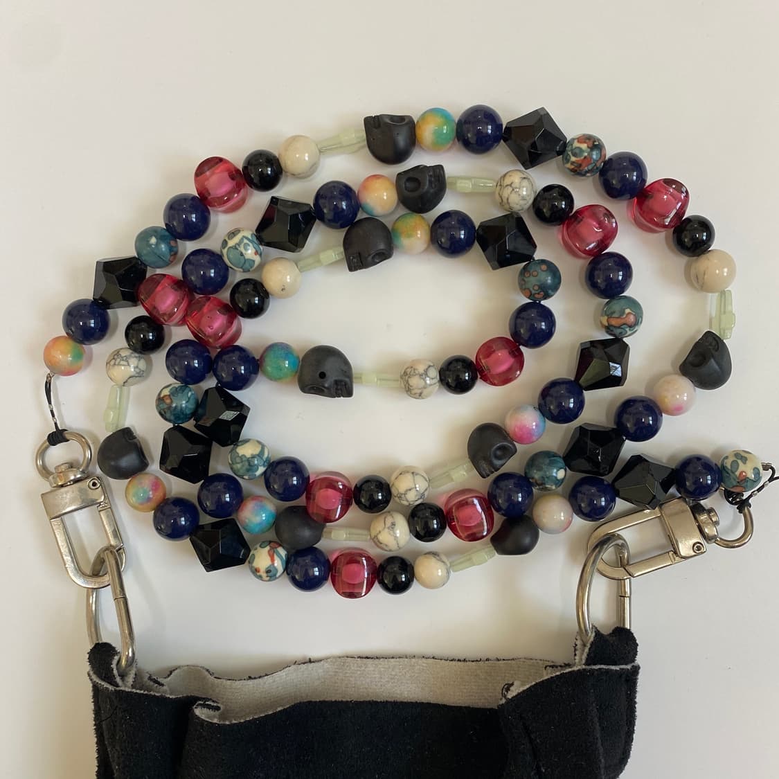 에스닉 콘초 디테일 스웨이드 비즈 크로스백 상품이미지2