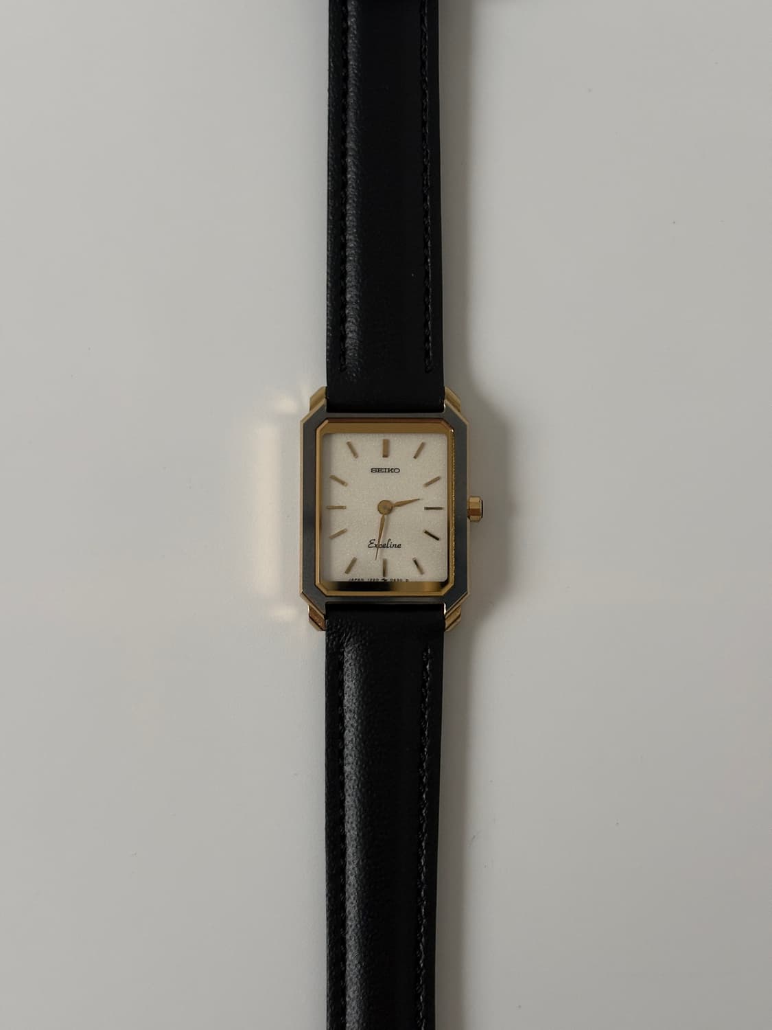 세이코 1980년대 Exceline 펄 다이얼 골드 탱크 쿼츠 여성 상품이미지3
