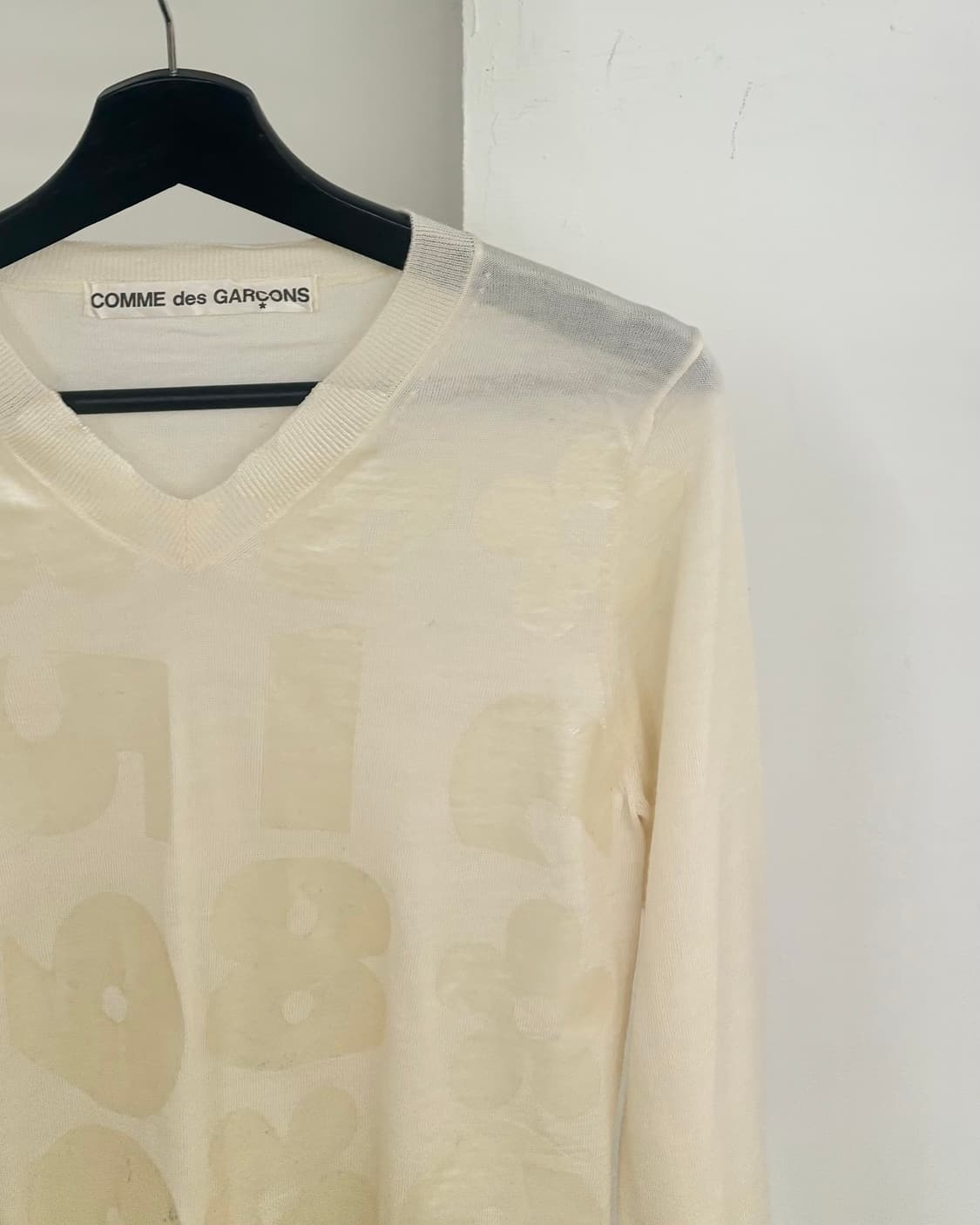 꼼데가르송 아이보리 브이넥 시스루 니트 상품이미지4