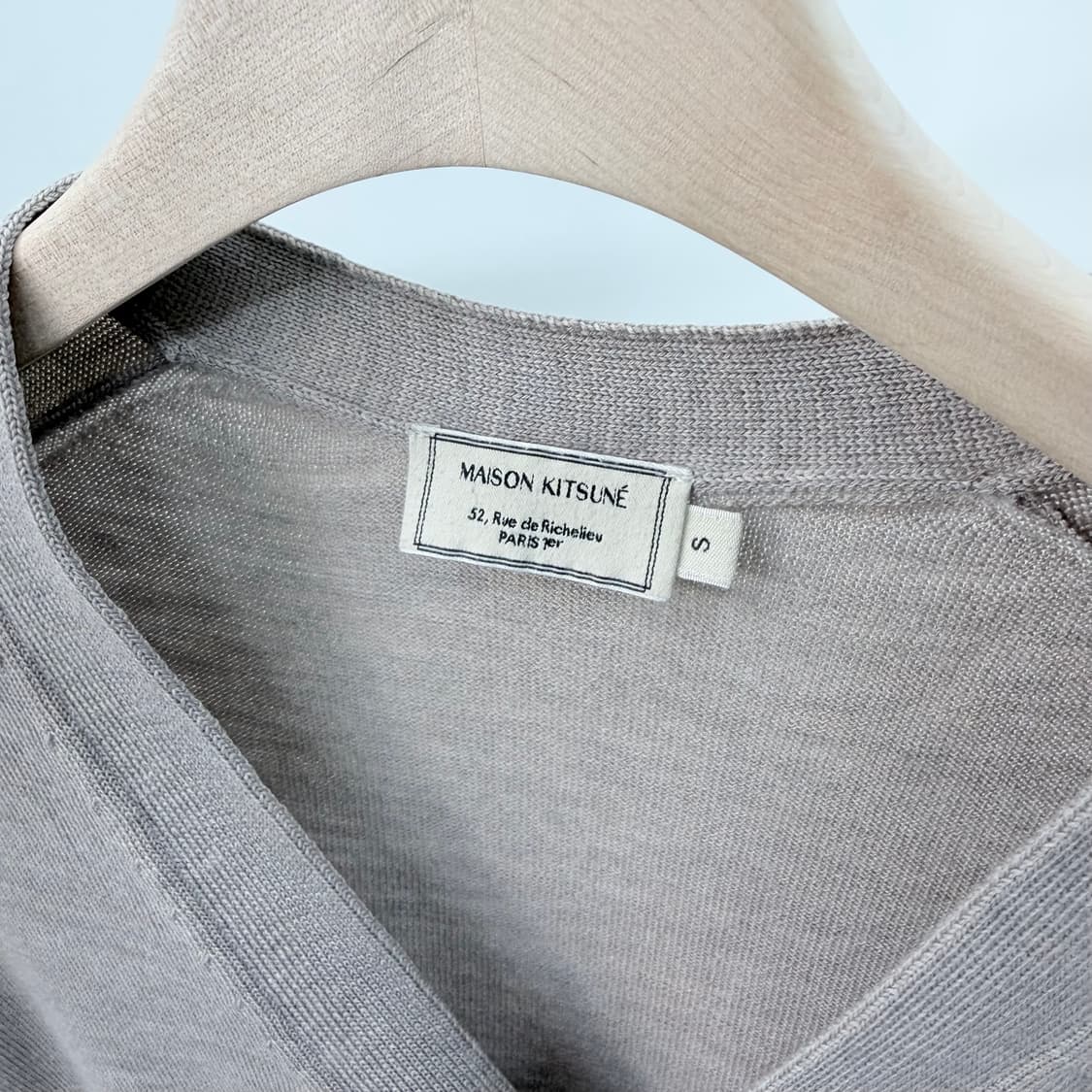 [S+급/S] 메종키츠네 폭스 패치 가디건 베이지 상품이미지8