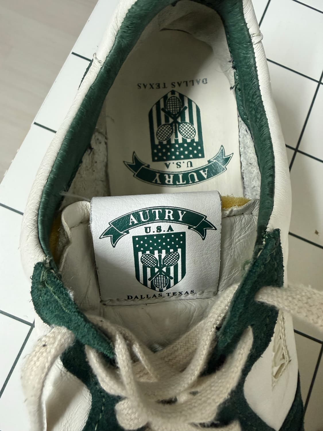 오트리 메달리스트 로우 그린 코트 리미티드 애디션 스니커즈 41 상품이미지8