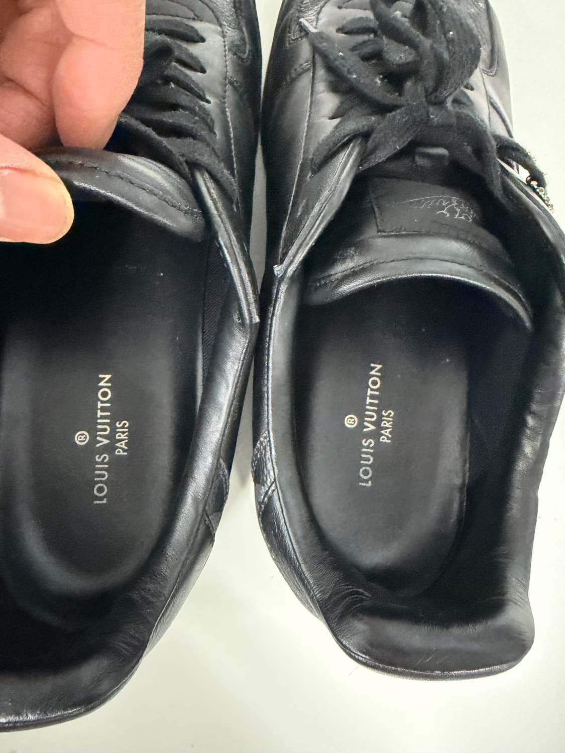 정품) 루이비통 리볼리 모노그램 스니커즈 6.5(260) 상품이미지8