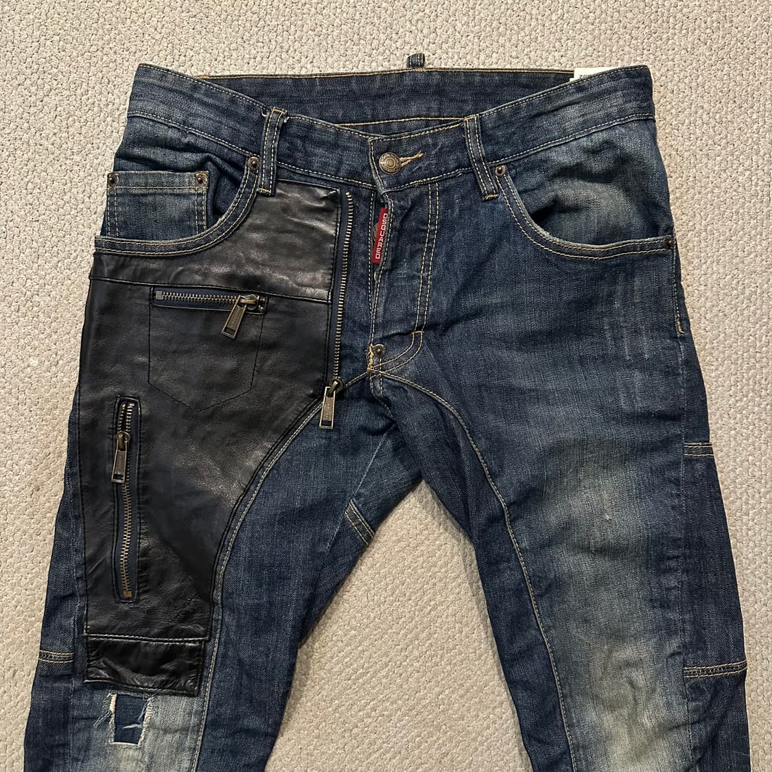 디스퀘어드 Rookie 3 레더 패치 데님  상품이미지3