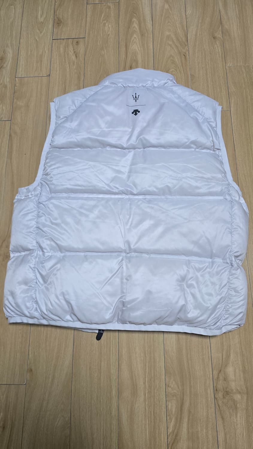 데상트 마세라티 콜라보 조끼 95사이즈 남성 상품이미지2