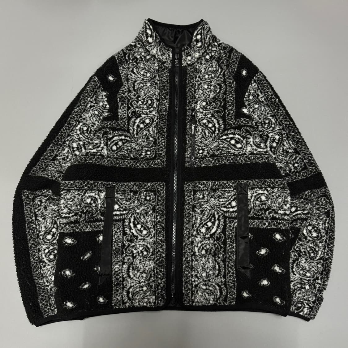 슈프림 19fw week3 블랙 페이즐리 립스탑 리버시블 윈드스토퍼 자켓 상품이미지9