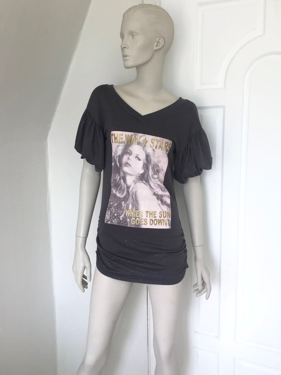 Oversized Woman Print Puff Tee 상품이미지1