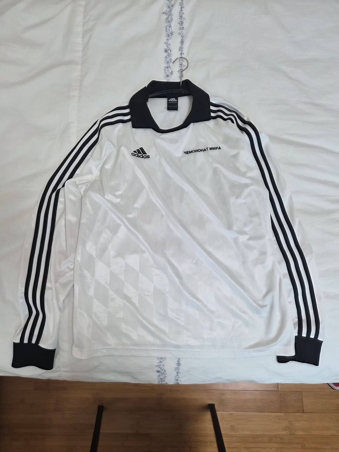 [S] 고샤루브친스키x아디다스 풋볼져지 화이트 상품이미지1