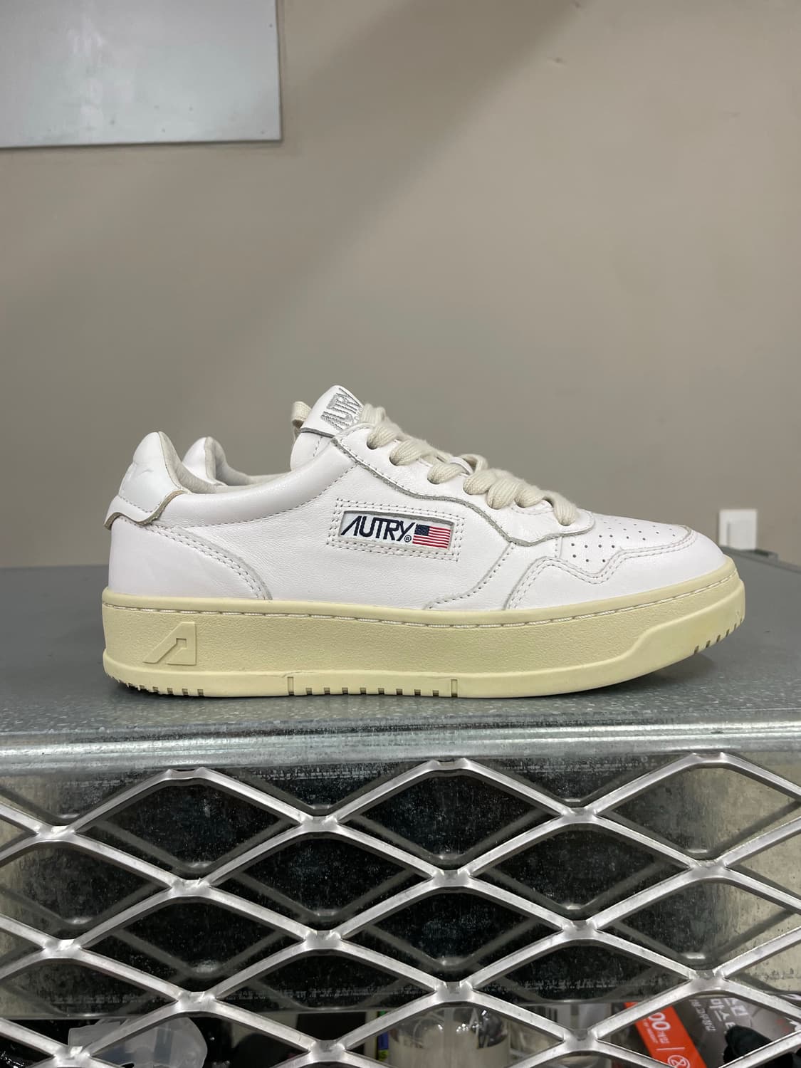 오트리 메달리스트 로우탑 35 상품이미지4