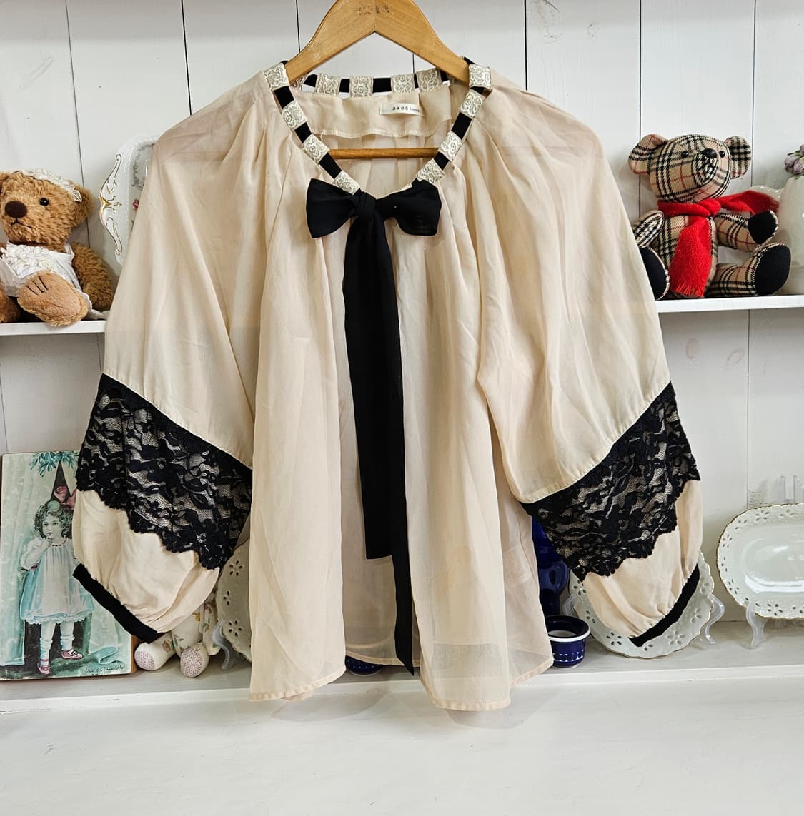 0328(Axes Femme)스트랩 리본 쉬폰 블라우스 상품이미지1