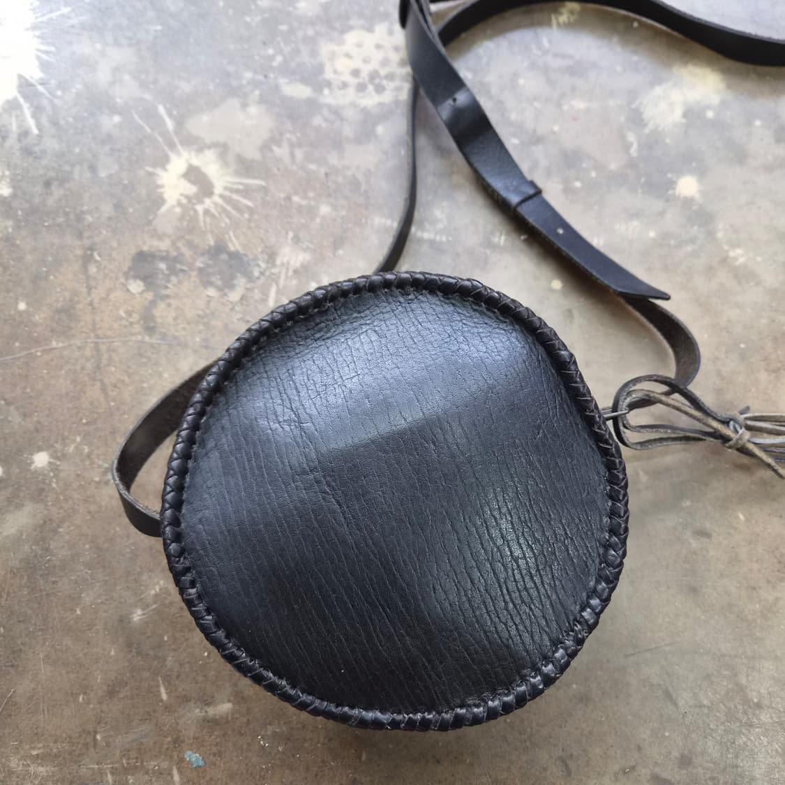 STELA9 스텔라9 나바호 가죽 크로스백 가방 빈티지 에스닉 크로스백 상품이미지3