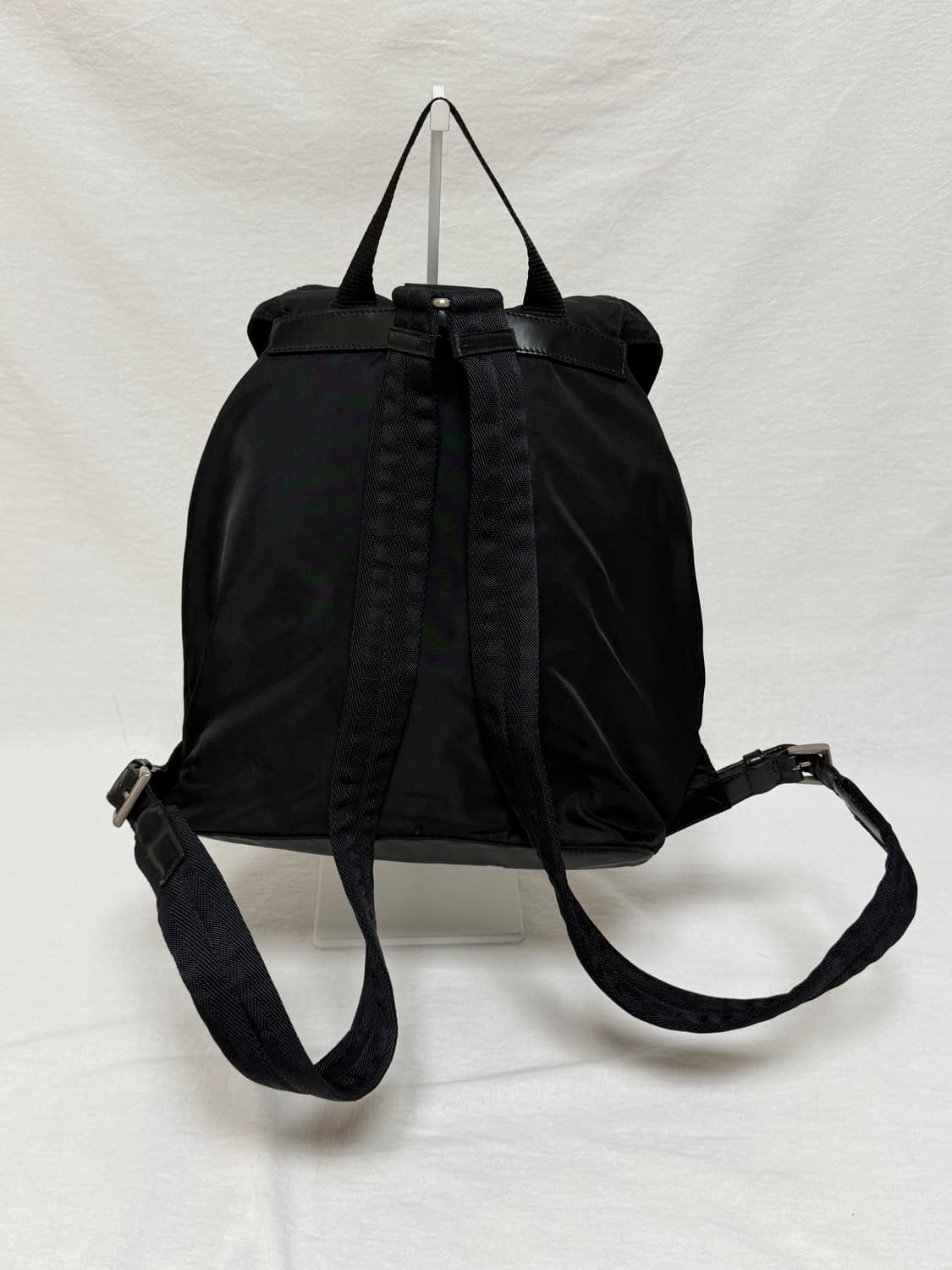 정품 프라다 포코노 나일론 원포켓 백팩 블랙 상품이미지5