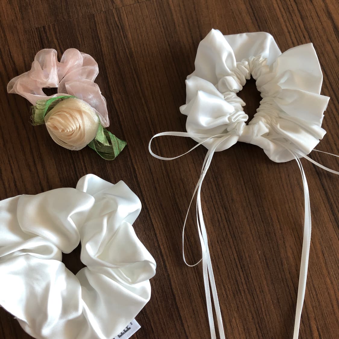 스크런치 새상품 일괄 곱창 헤어슈슈 화이트 로맨틱 발레코어 장미 로즈 오 상품이미지1