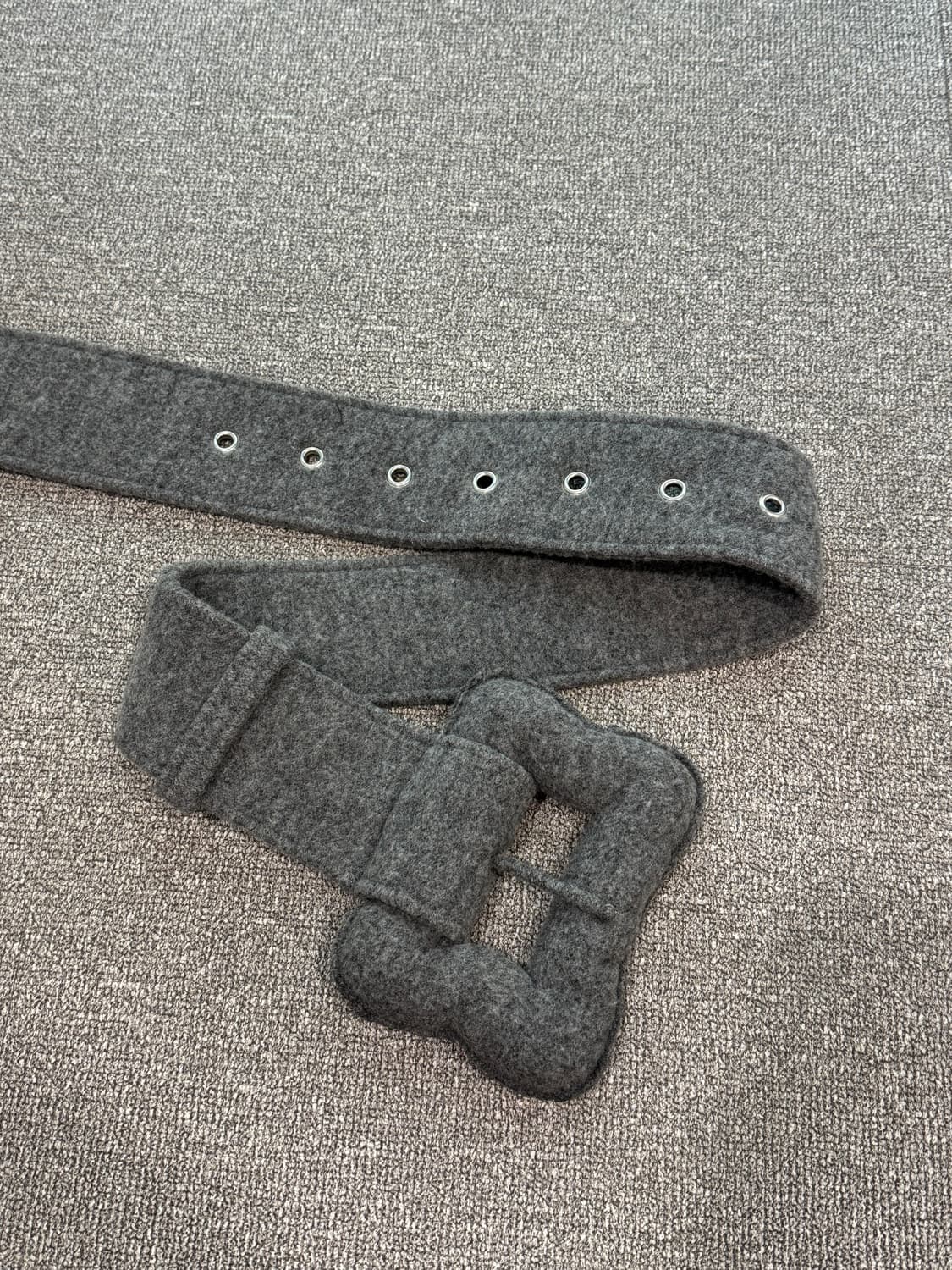 Celine 18FW 컬렉션 오버사이즈 울 빅 버클 벨트  상품이미지3