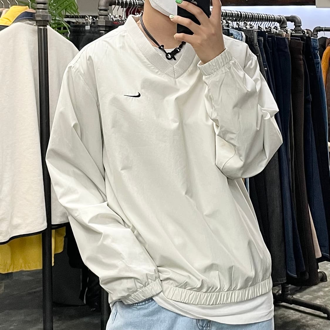 나이키 아이보리 브이넥 웜업 상품이미지1