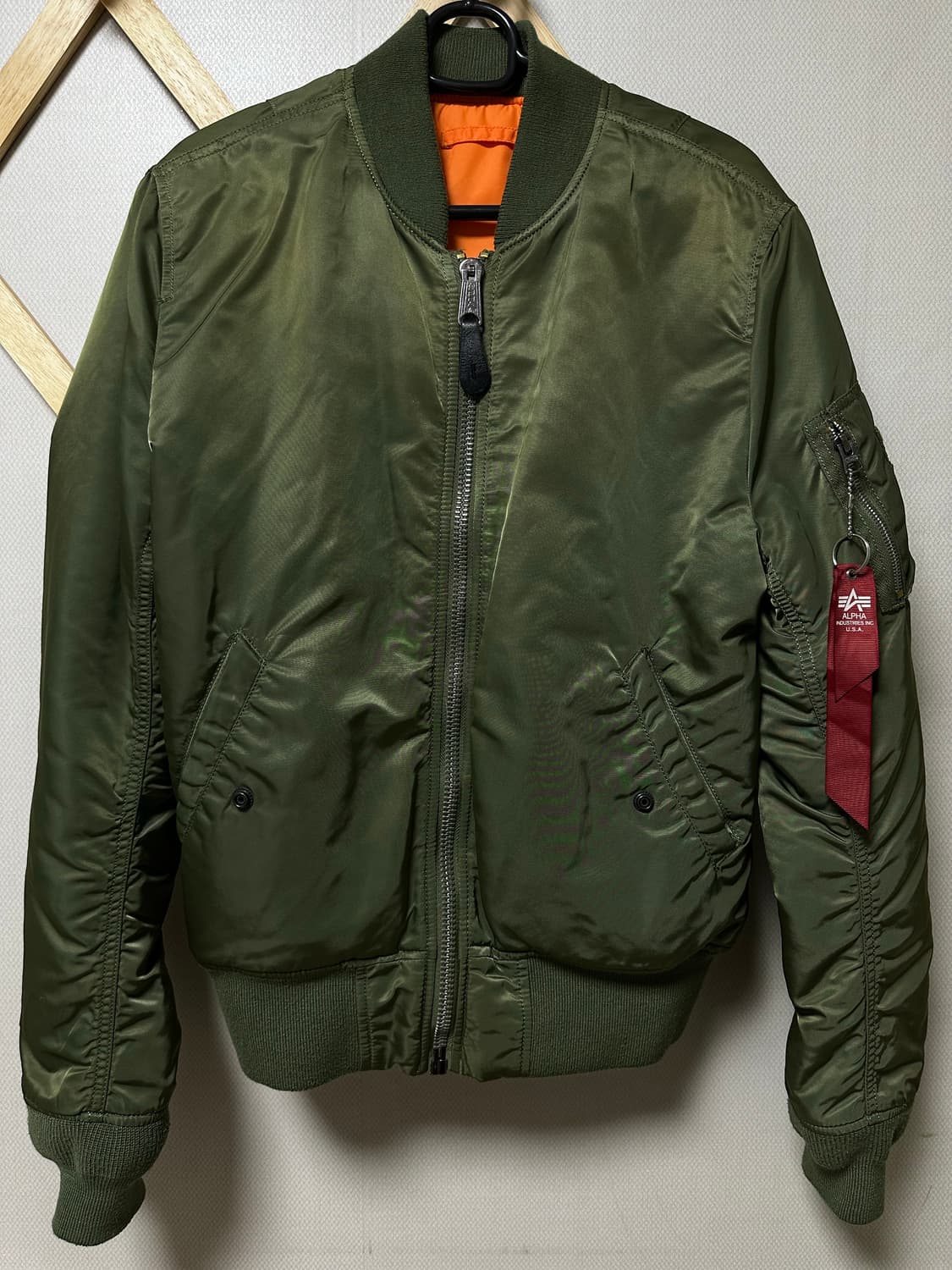 알파인더스트리 Ma-1 카키  상품이미지1