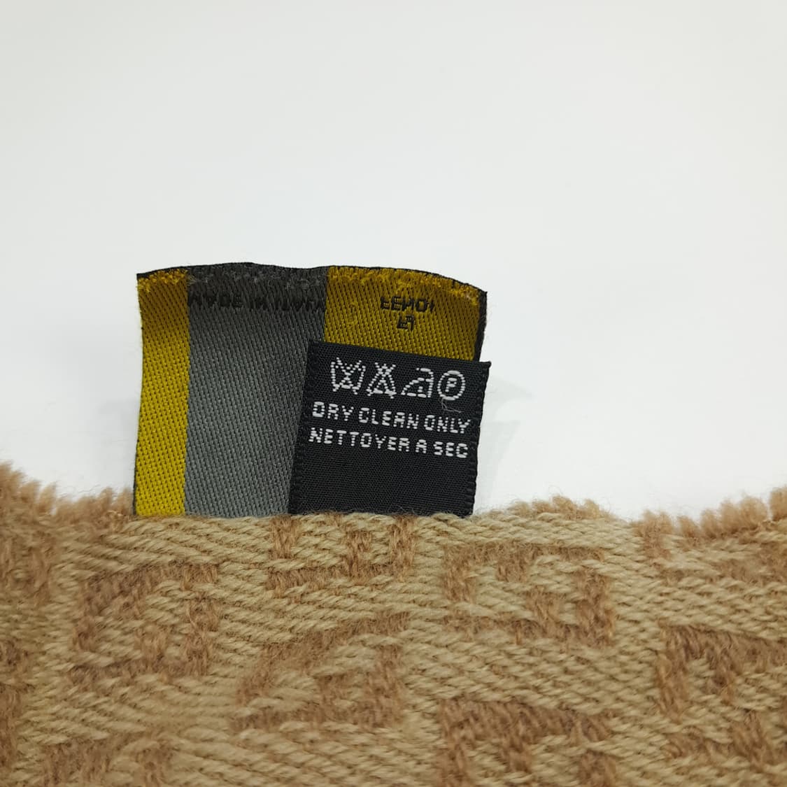 MX105 펜디 FF 모노그램 카멜 베이지 울 목도리 머플러 상품이미지7