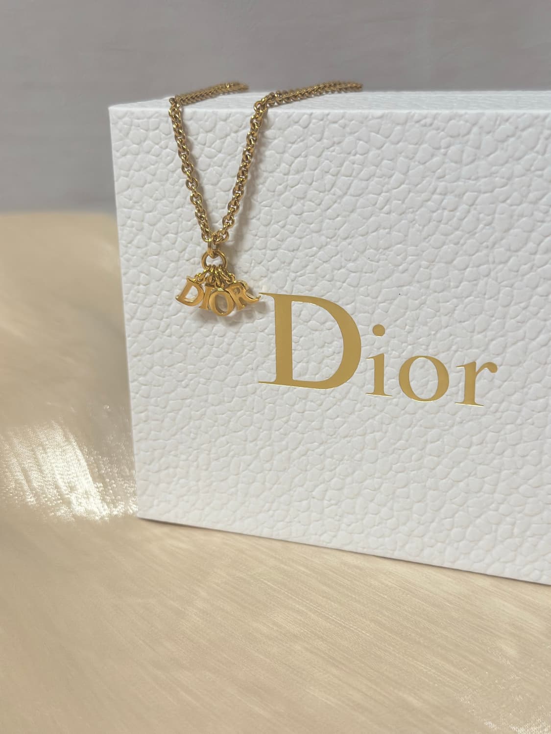 디올 CD 로고 금장 체인 목걸이 레터스 상품이미지4