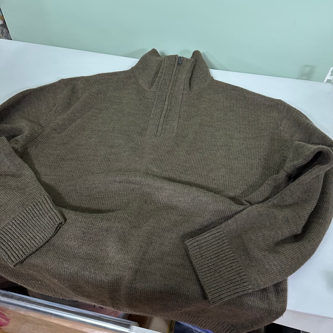 L 커스텀어클락 브라운 반집업니트 상품이미지5