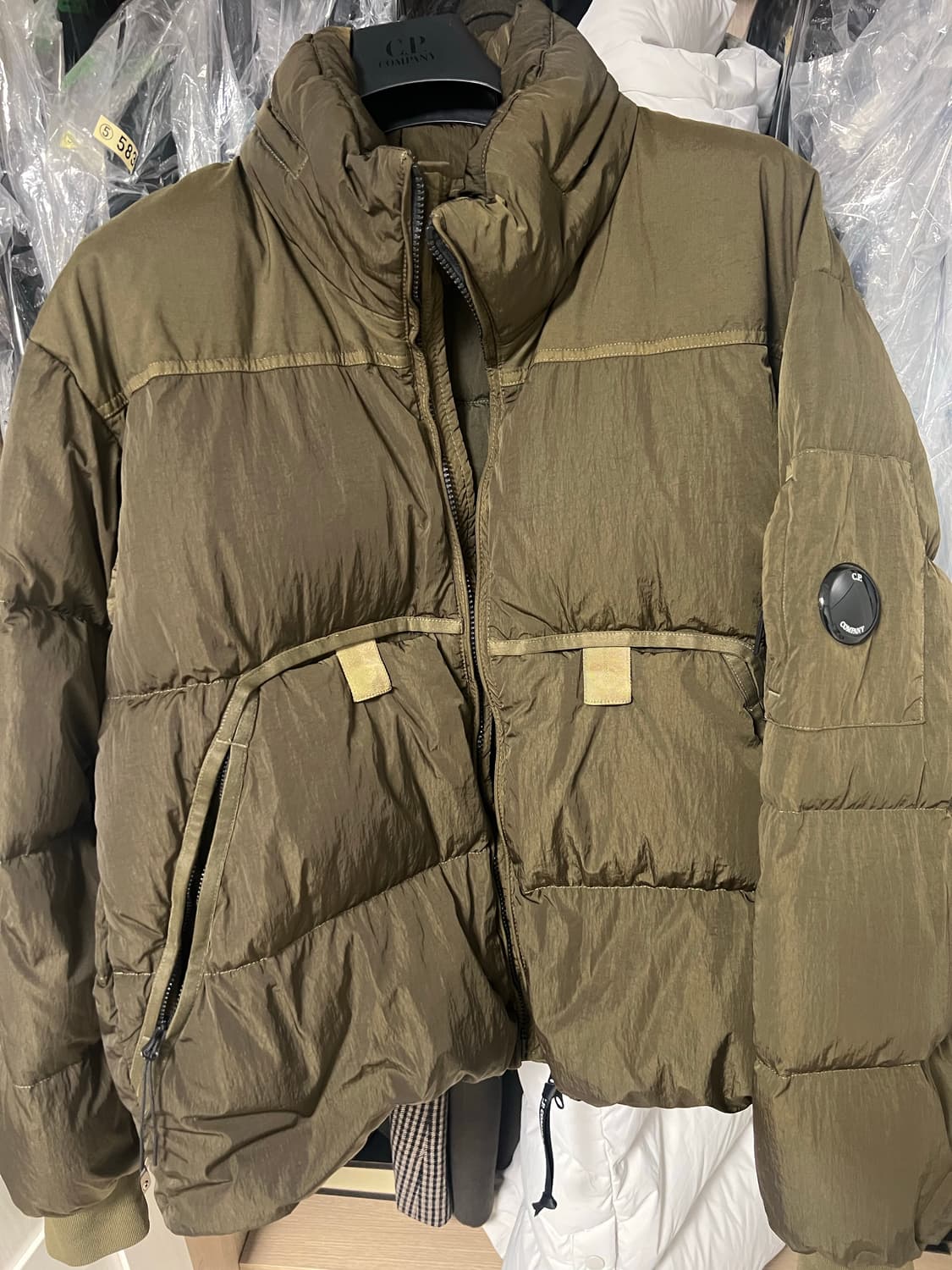 CP컴퍼니 에코크롬R 믹스드 다운 패딩 올리브그린 48 상품이미지4