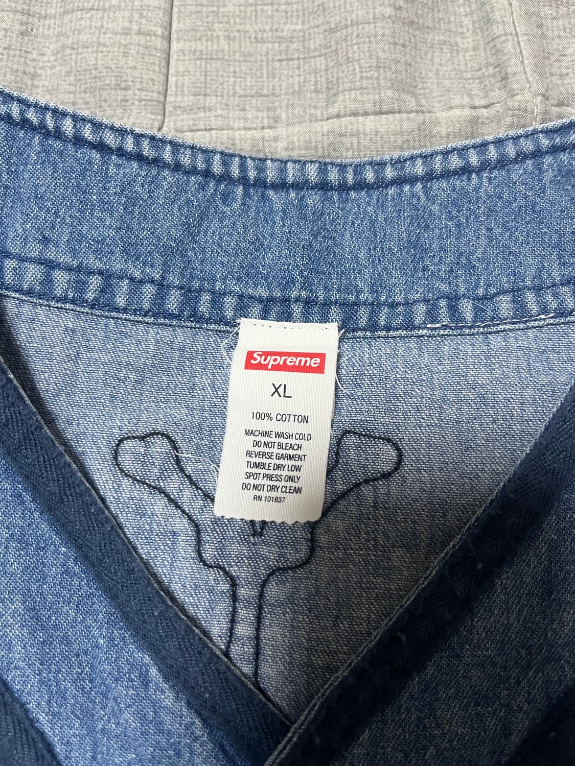 슈프림 데님 베이스볼 자켓 xl사이즈 새제품급 팝니다 상품이미지3