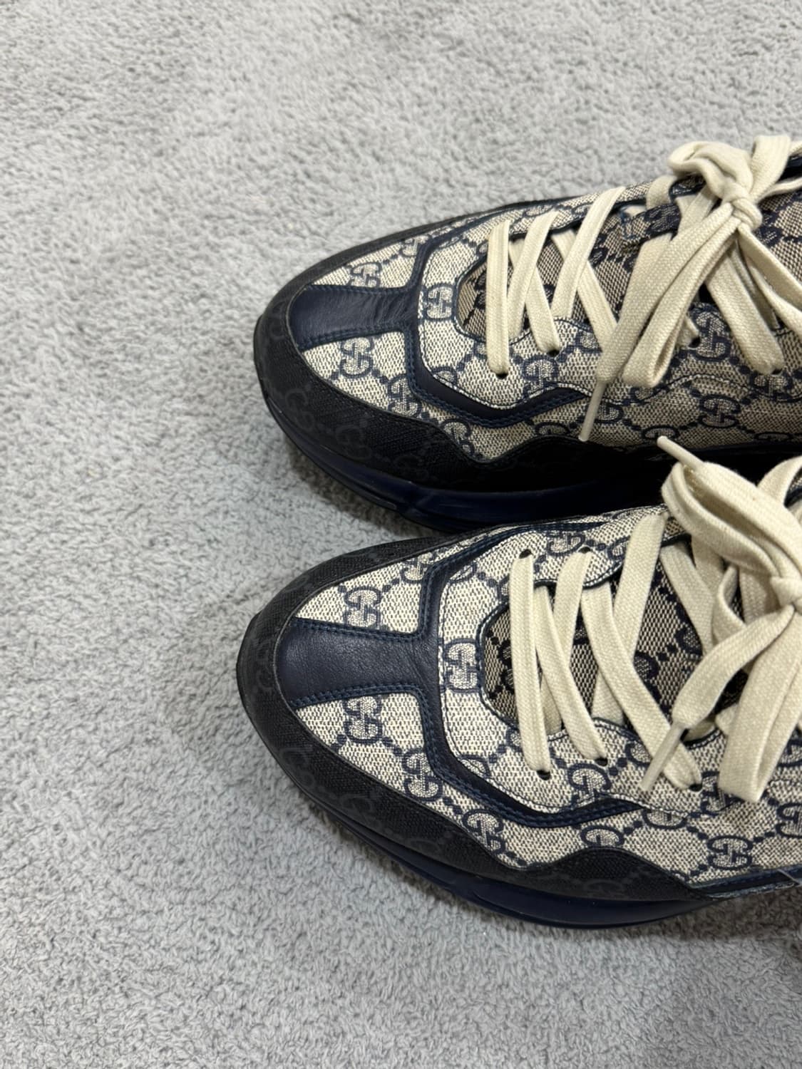 [정품] 구찌 GG 캔버스 라이톤 네이비 스니커즈 285 풀구성품 상품이미지3