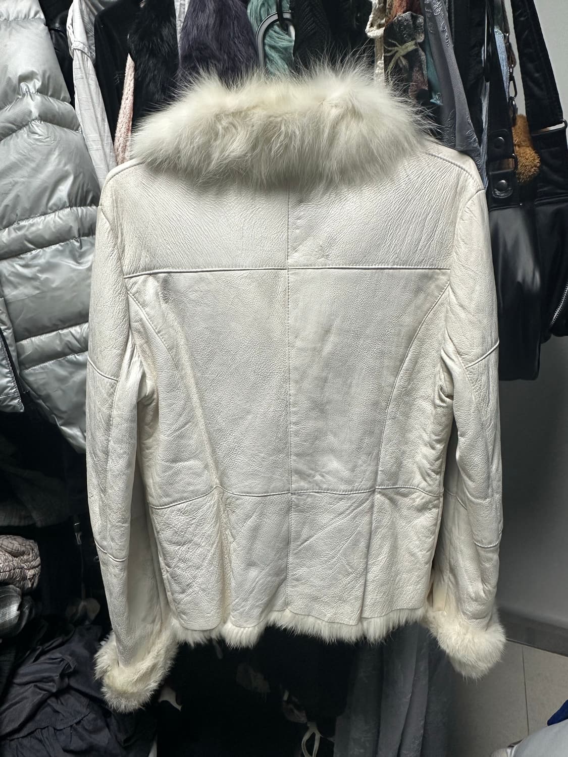 페어리 화이트 아이보리 무스탕 래빗퍼자켓 상품이미지2