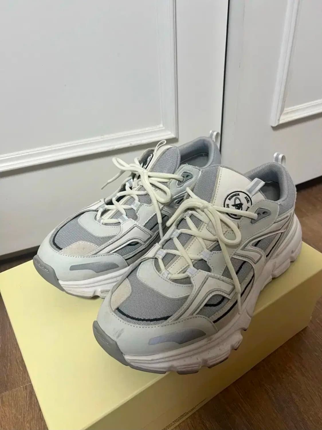 AXEL ARIGATO 마라톤 트레일 화이트 42/270사이즈 풀박스AX 상품이미지2