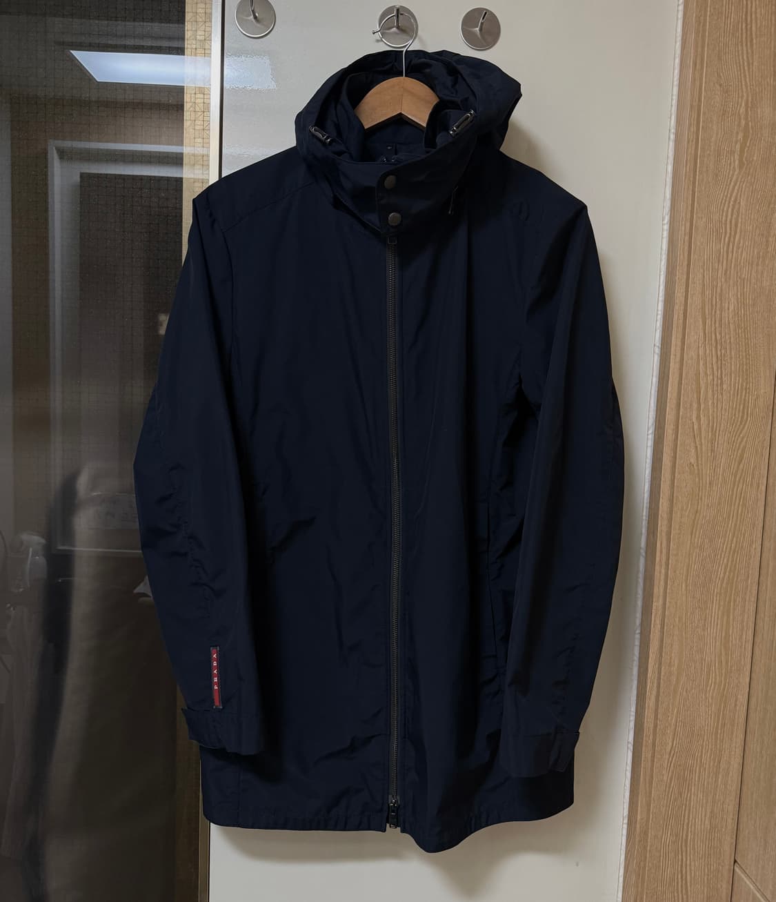 프라다 스포츠 레드탭 나일론 윈드브레이커 상품이미지1