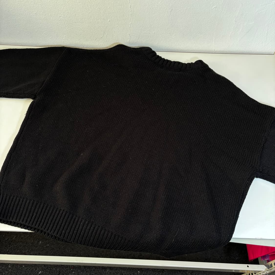 M 마크곤잘레스 블랙 오버핏 라운드니트 상품이미지3