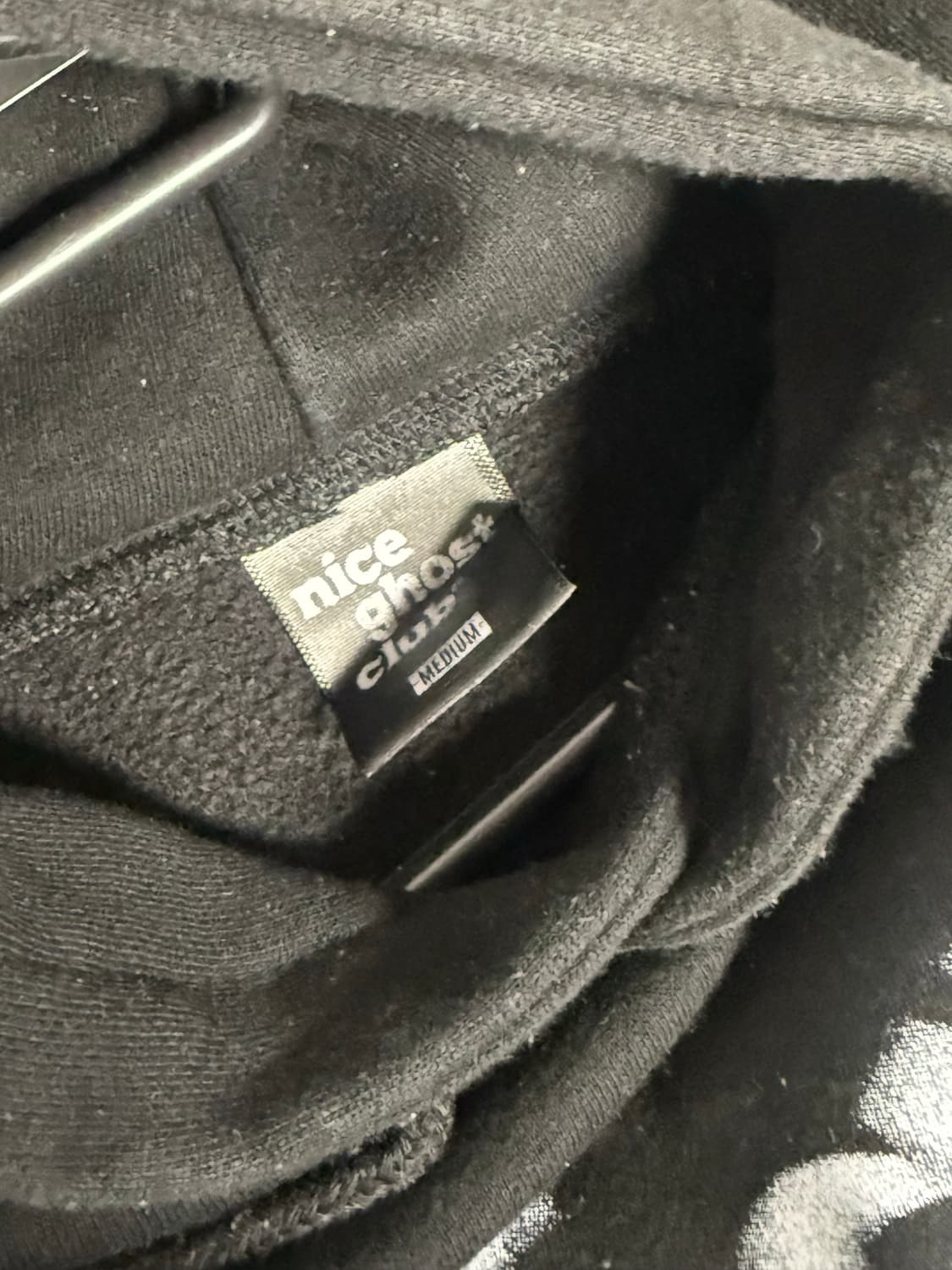 나이스고스트클럽 로고 후드티 상품이미지2