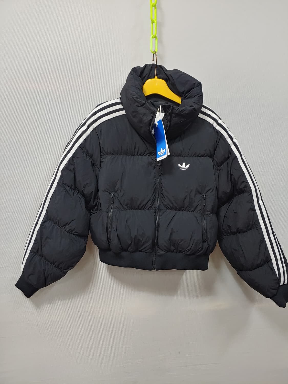 25y 새상품 아디다스 숏패딩 크롭 여성M 상품이미지1