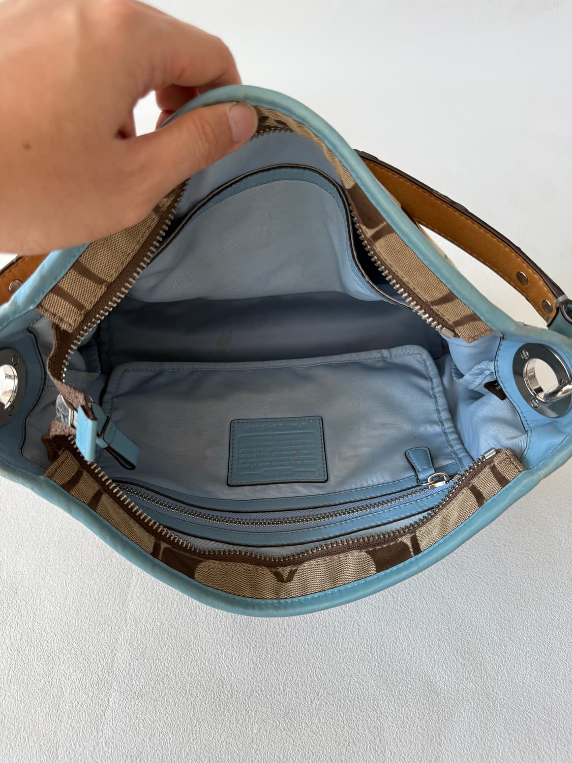 코치(COACH) 모노그램 숄더백 상품이미지9