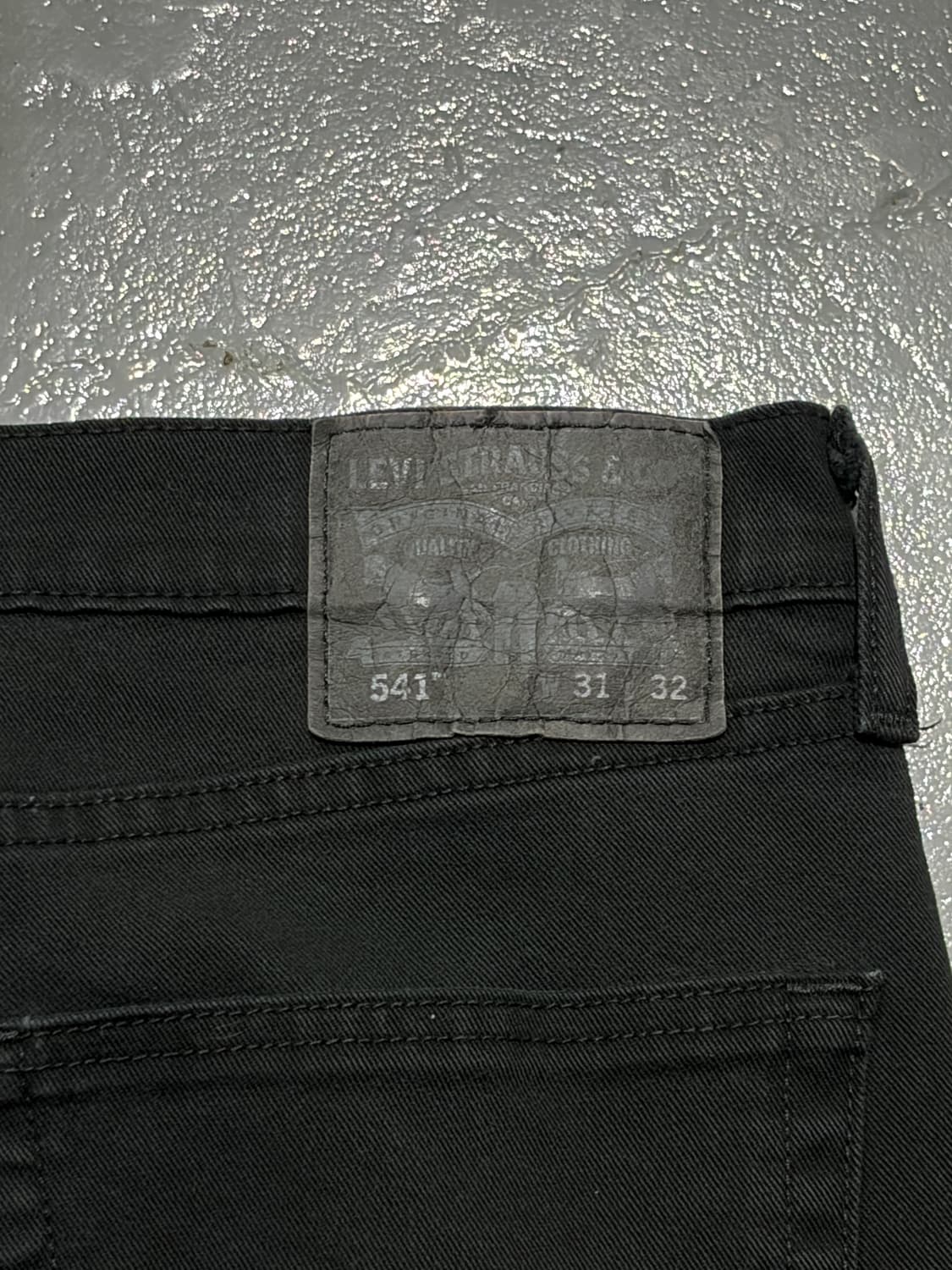 리바이스(Levis) 541 블랙 데님 팬츠 상품이미지4