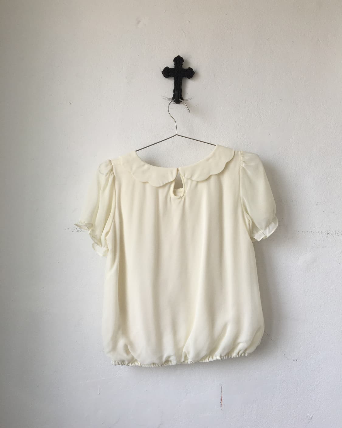 Lace pleats point tied blouse 상품이미지3