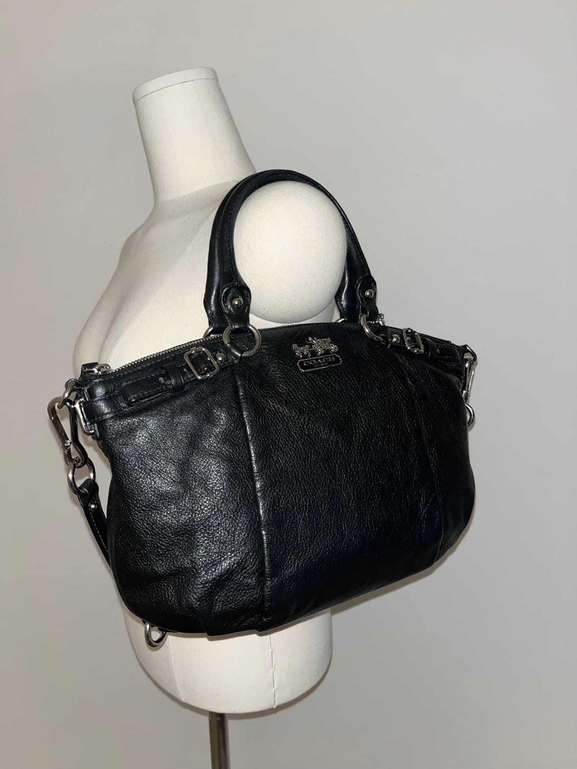 📦Coach basic allblack shoulder bag 상품이미지2